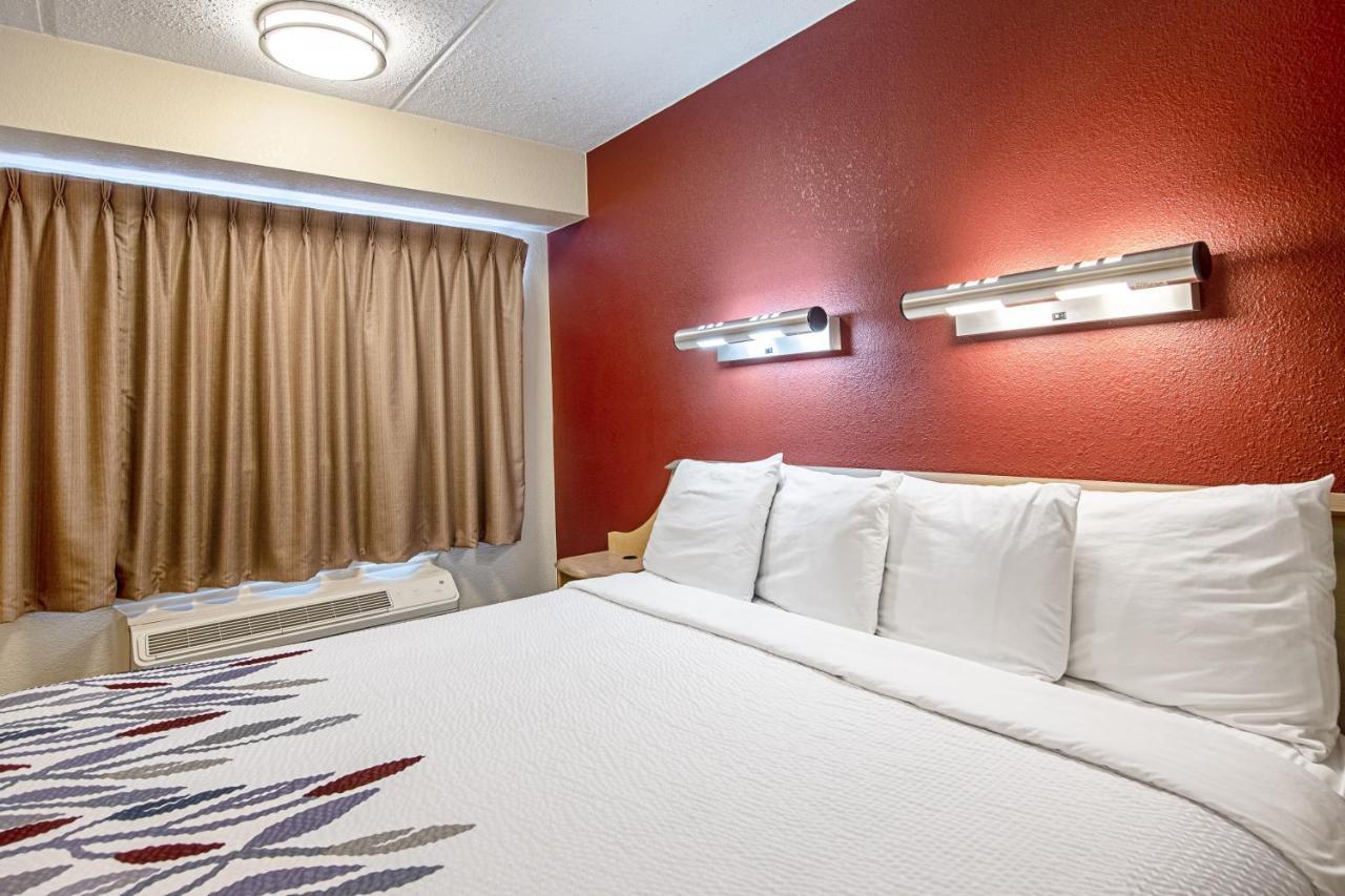 Red Roof Inn Huntington Barboursville Buitenkant foto