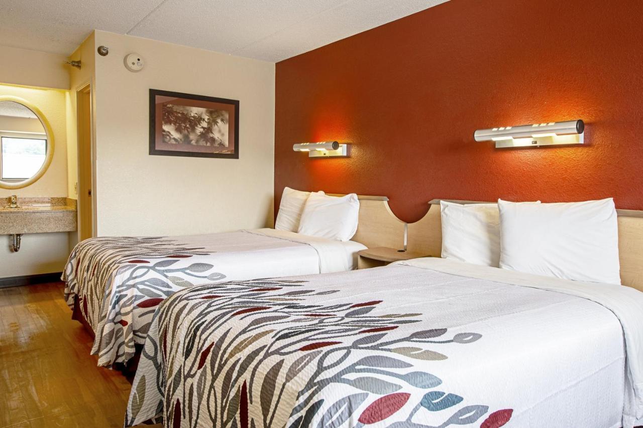 Red Roof Inn Huntington Barboursville Buitenkant foto
