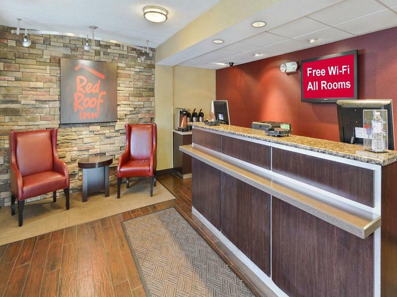 Red Roof Inn Huntington Barboursville Buitenkant foto